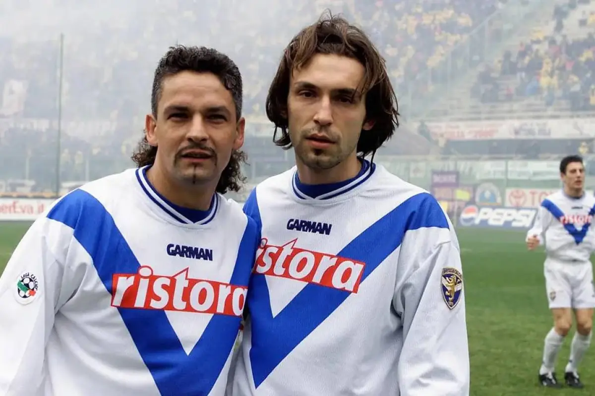 Roberto Baggio y Andrea Pirlo en su paso por el Brescia Calcio - RR.SS.