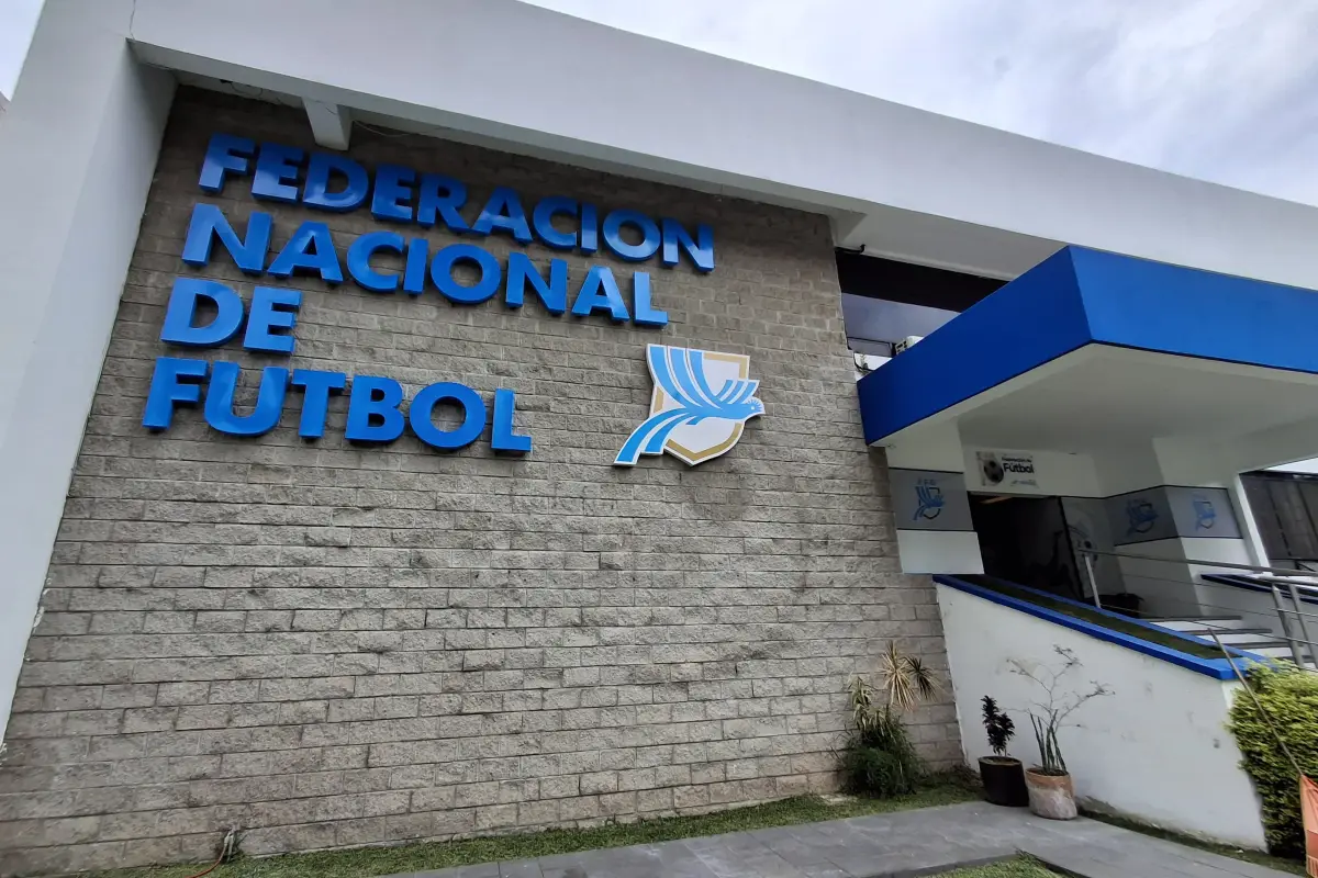 Edificio de la Federación Naciona de Fútbol de Guatemala -FFG- - Alex Meoño