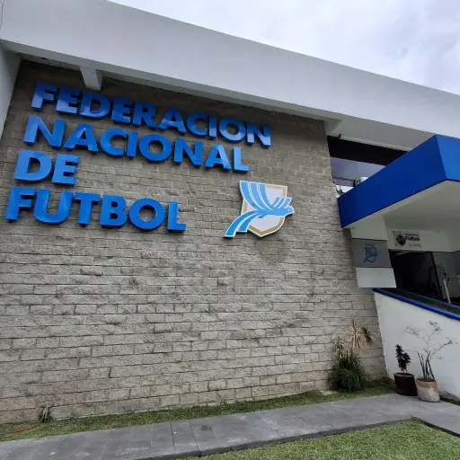 Edificio de la Federación Naciona de Fútbol de Guatemala -FFG- - Alex Meoño