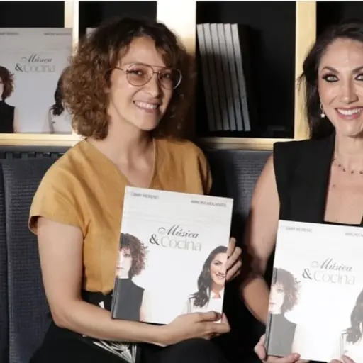 Gaby Moreno y Mirciny Moliviatis ,Redes sociales