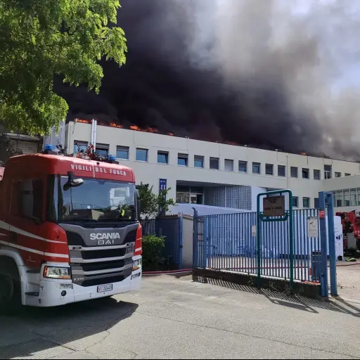 Incendio en universidad de Viterbo, en Italia, junio 2025 ,EFE