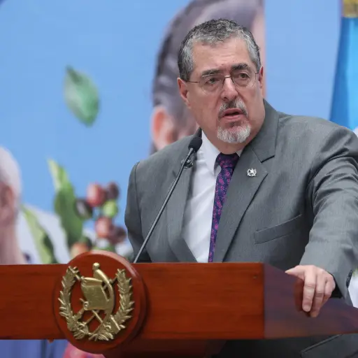 El presidente Bernardo Arévalo de León habla en una rueda de prensa este 2 de junio de 2025, en Ciudad de Guatemala , EFE/ Mariano Macz