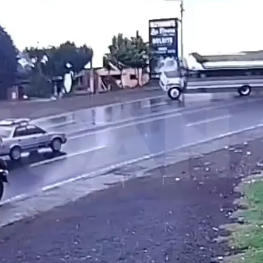 Una cámara captó el momento del accidente. ,Captura de pantalla