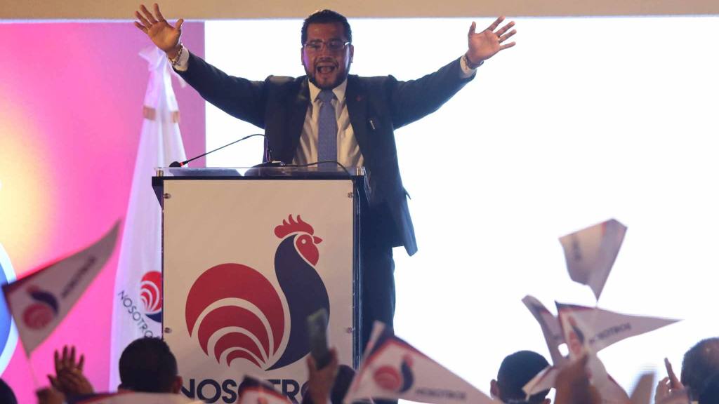 Rudy Guzmán relecto como secretario general de Nosotros | Alex Meoño