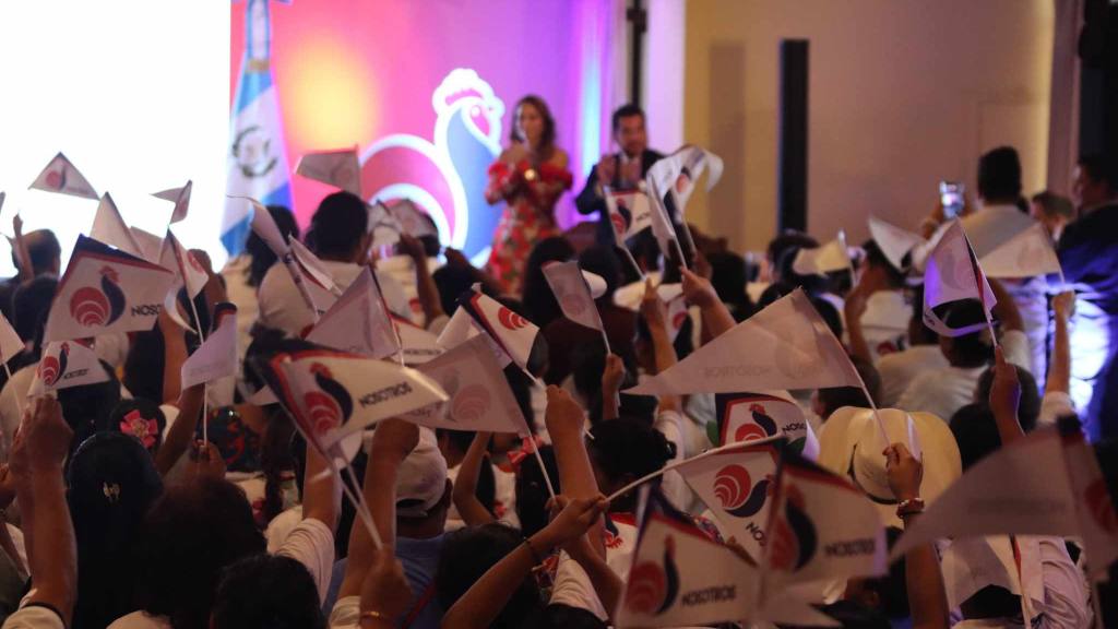 Rudy Guzmán relecto como secretario general de Nosotros | 