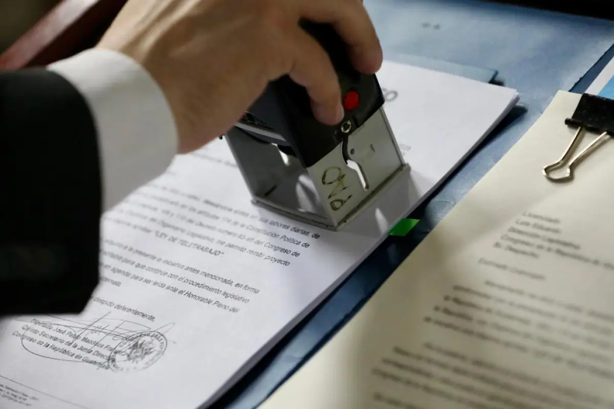 La iniciativa busca garantizar derechos y obligaciones en el marco del teletrabajo., Congreso de la República.