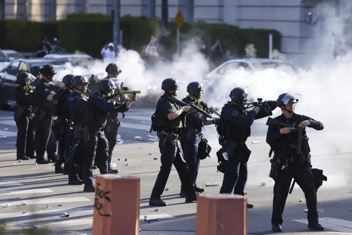 Trump despliega a la Guardia Nacional por protestas en Los Ángeles, EFE