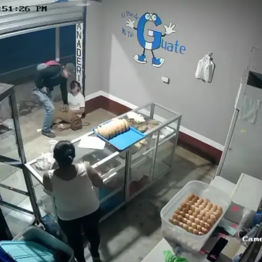 Asalto en panadería.  ,Captura de pantalla video X.