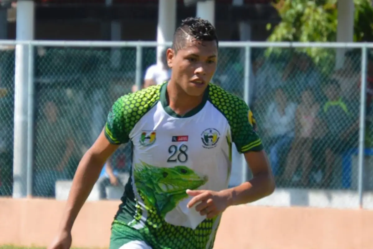 Andy Soch durante su carrera como futbolista 