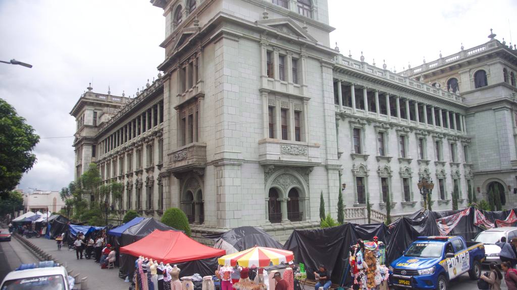 Protesta del magisterio cumple un mes | Omar Solís