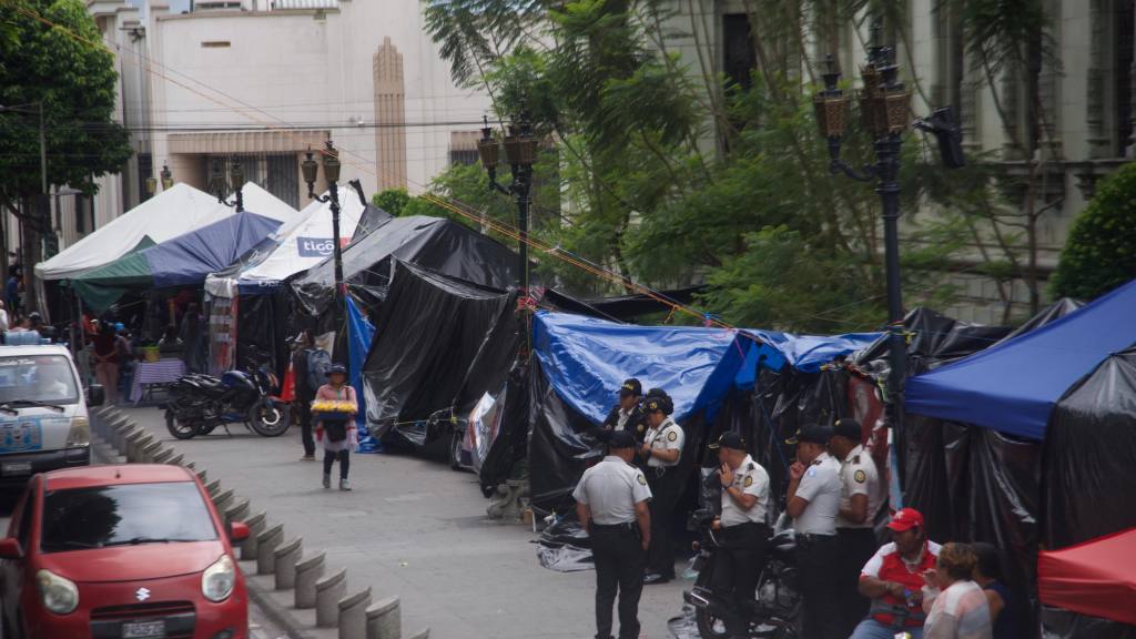 Protesta del magisterio cumple un mes | Omar Solís