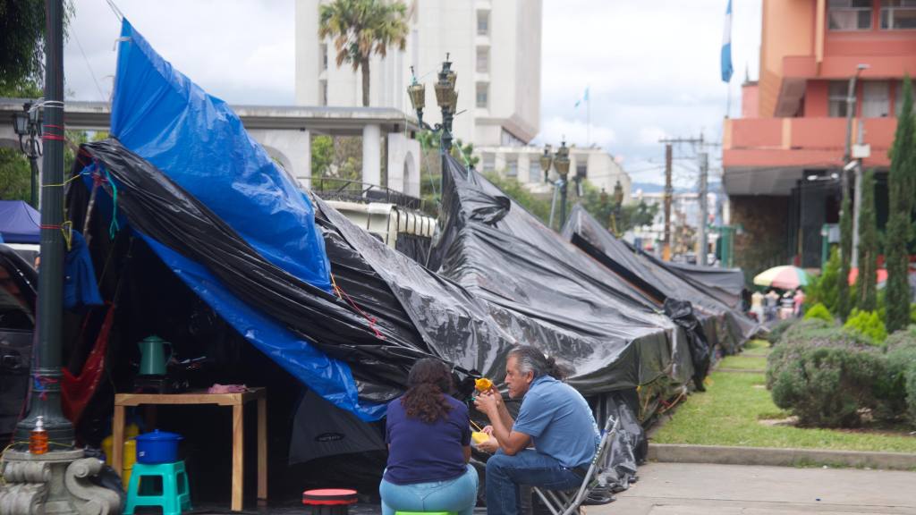 Protesta del magisterio cumple un mes | Omar Solís