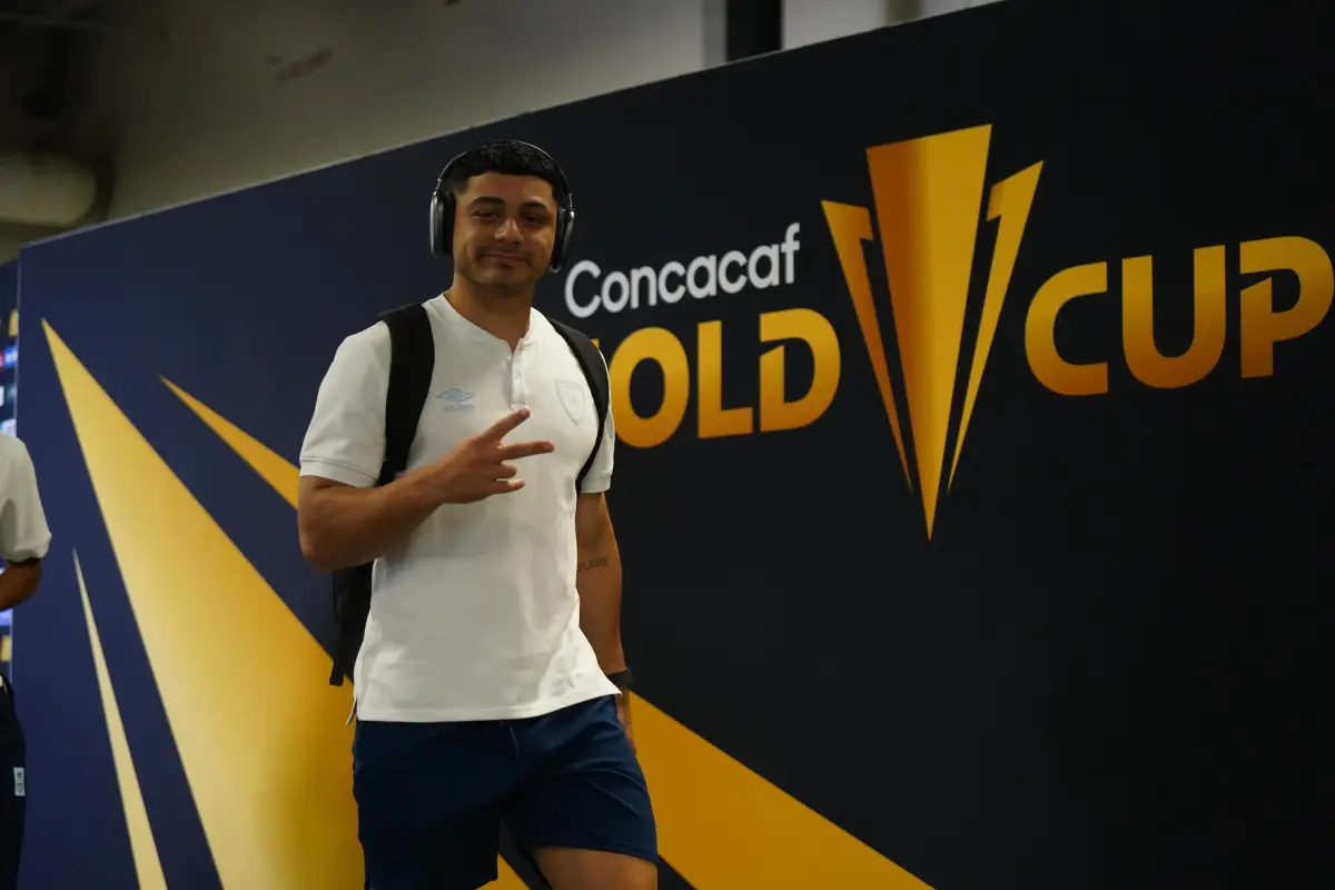 Darwin Lom, delantero de Comunicaciones y seleccionado nacional - FFG