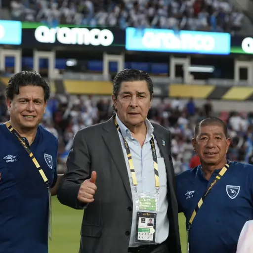 Luis Fernando Tena, técnico de la Selección de Guatemala - FFG