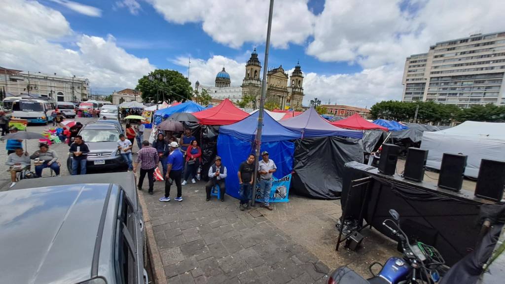 Día del Maestro en la Plaza de la Constitución  | Omar Solís 