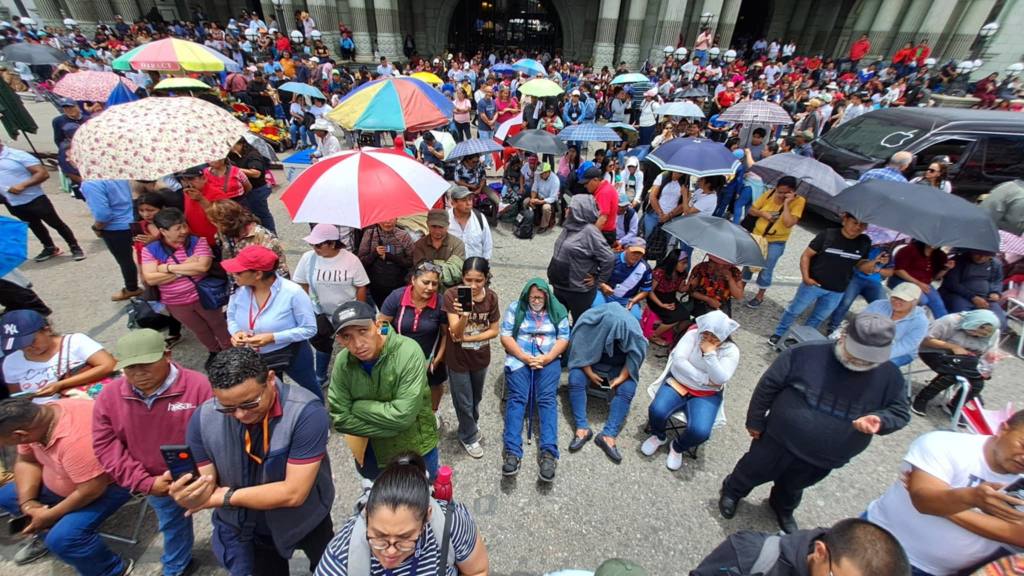 Día del Maestro en la Plaza de la Constitución  | Omar Solís 