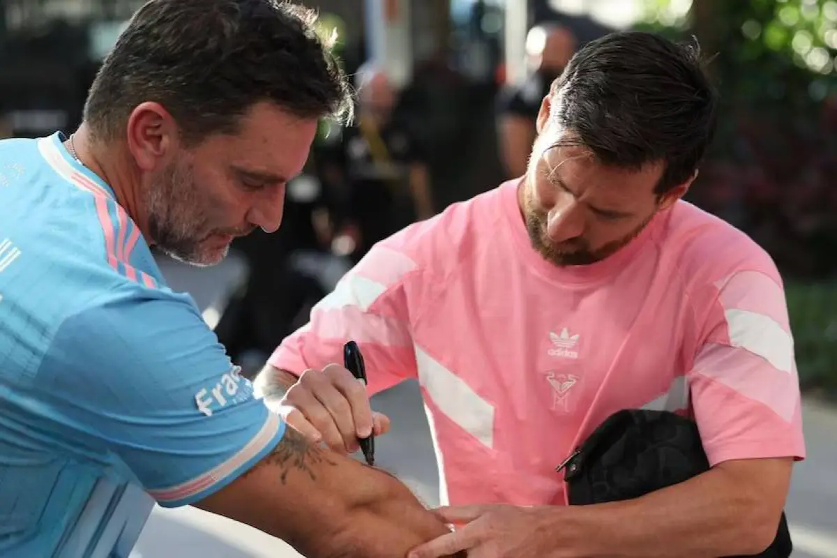 Julián Gil Messi, Instagram