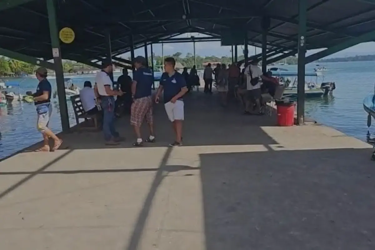 Reportan emergencia en Río Dulce, Izabal. , Redes sociales.