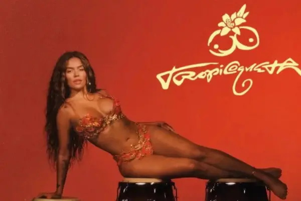 Karol G presenta Tropicoqueta, un álbum homenaje a la música latina