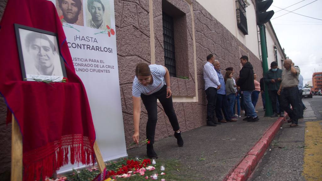 Recuerdan al padre Conrado de la Cruz y al catequista Herlindo Cifuentes | Omar Solís 