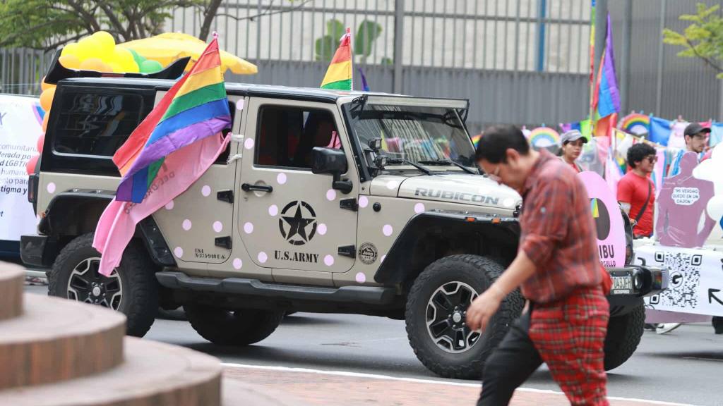 las integrantes del movimiento LGTBIQ+ pidieron resolver todos los casos de violencia en contra de su grupo,  | Álex Meoño