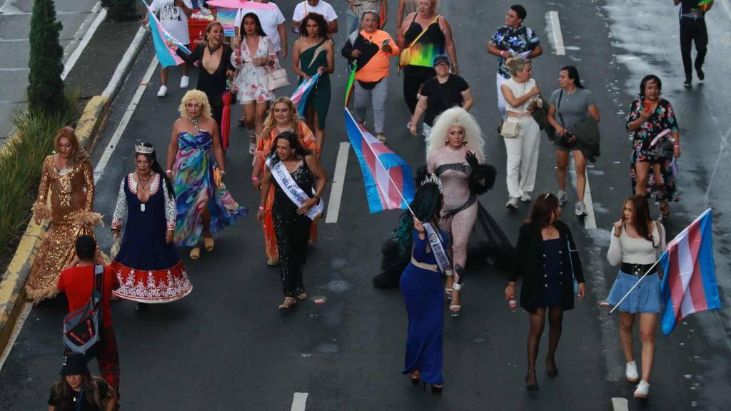 las integrantes del movimiento LGTBIQ+ pidieron resolver todos los casos de violencia en contra de su grupo,  | Álex Meoño