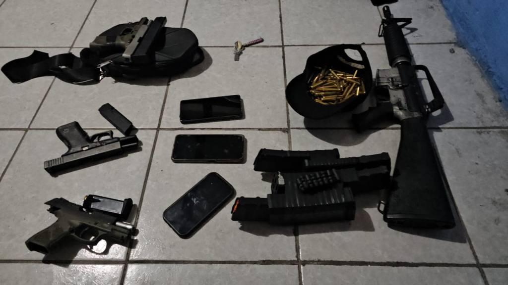 Capturados con armas tras persecución policial. | PNC de Guatemala