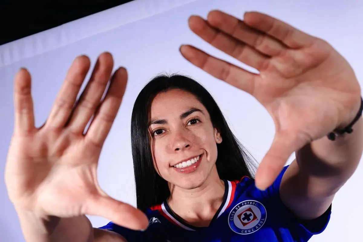 Ana Lucía Martínez, futbolista de Cruz Azul - instagram @analu_m