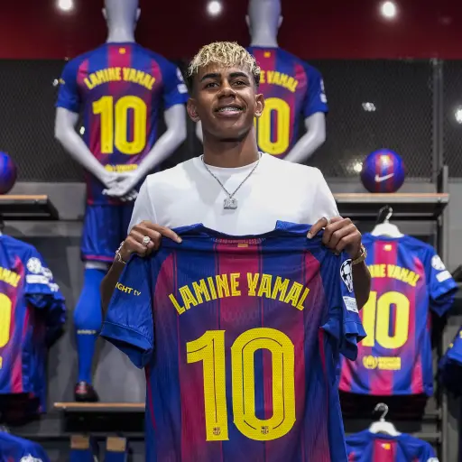 Lamine Yamal portará la 10 para esta temporada. 