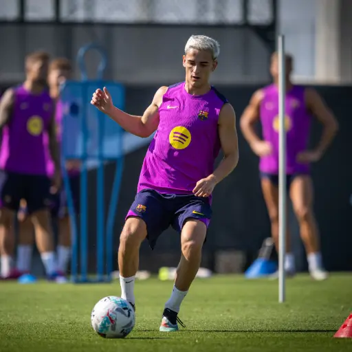 Barcelona sigue su pretemporada en la Ciudad Deportiva Joan Gamper