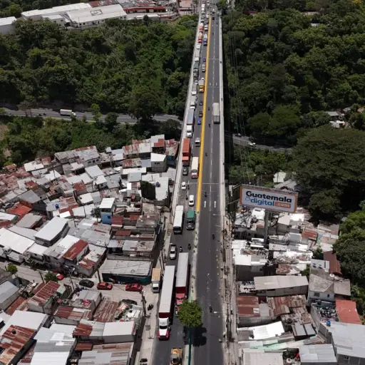 La PNC confirmó poco antes del mediodía la liberación del paso sobre el puente Belice. ,Mingob