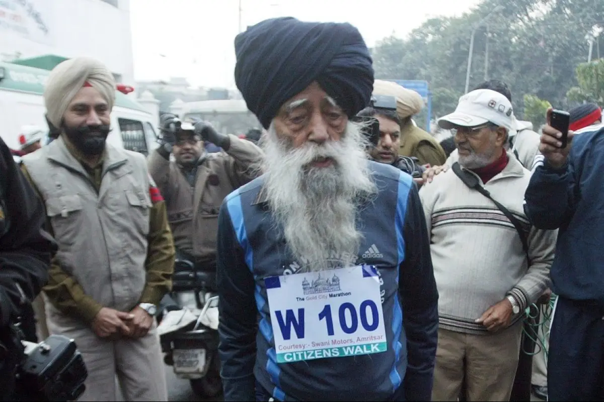 Fauja Singh, el maratonista que corrió con David Beckham y Muhammad Ali