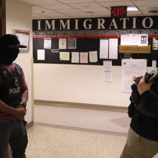 Trump ordena no otorgar fianza a inmigrantes detenidos ,EFE