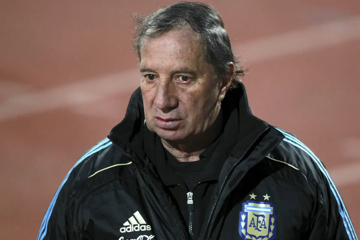Empeora estado de salud de Carlos Salvador Bilardo 