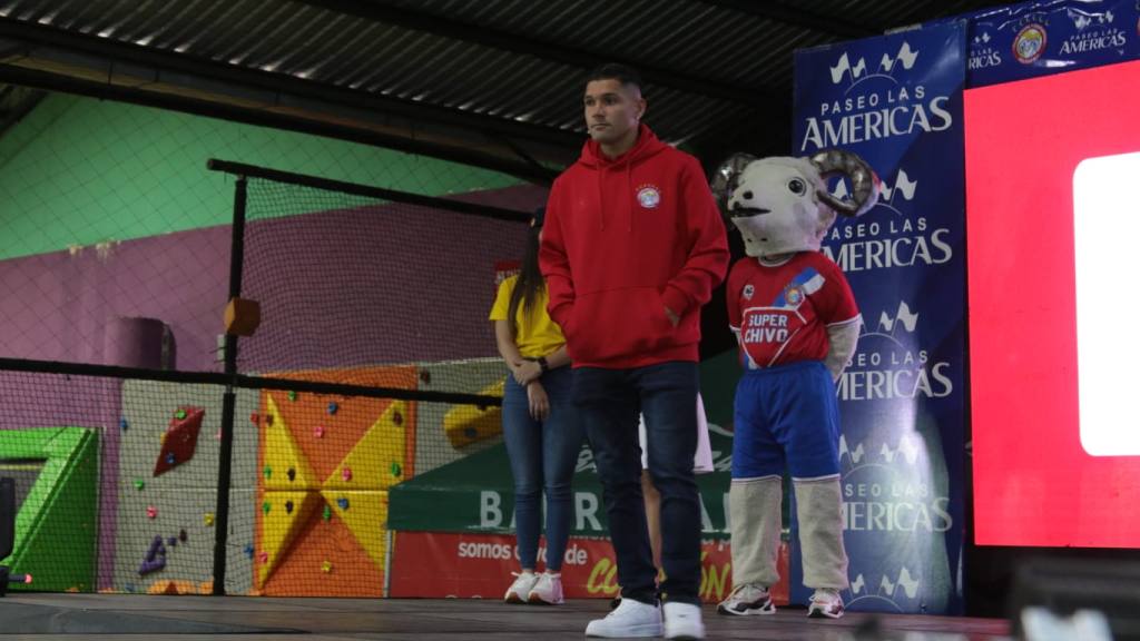 Presentación oficial del uniforme de Xelajú 2025-2026 | Wilber Colloy 