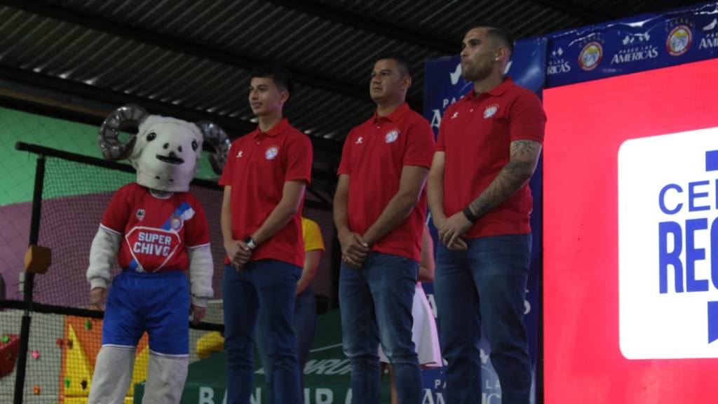 Presentación oficial del uniforme de Xelajú 2025-2026 | Wilber Colloy 