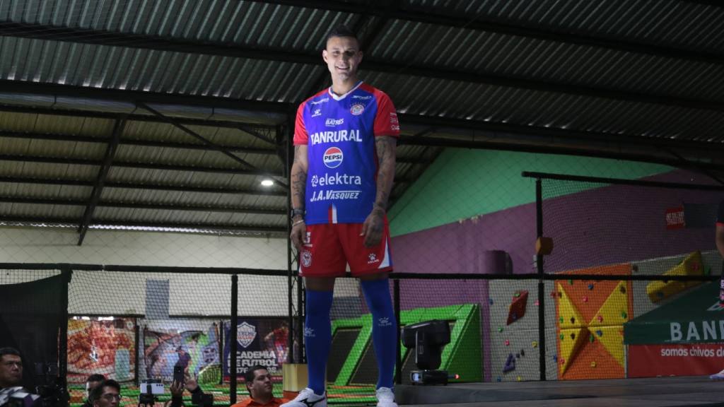 Presentación oficial del uniforme de Xelajú 2025-2026 | Wilber Colloy 