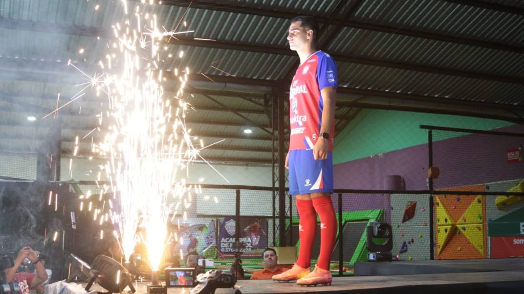 Presentación oficial del uniforme de Xelajú 2025-2026 | Wilber Colloy 