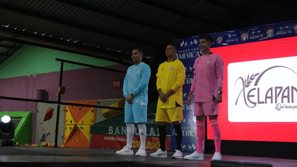 Presentación oficial del uniforme de Xelajú 2025-2026 | Wilber Colloy 
