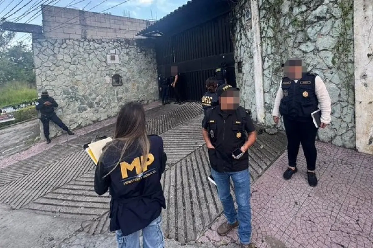 Un fuerte operativo se desplegó en Las Charcas, zona 11 capitalina, por investigaciones de un posible secuestro., PNC de Guatemala.