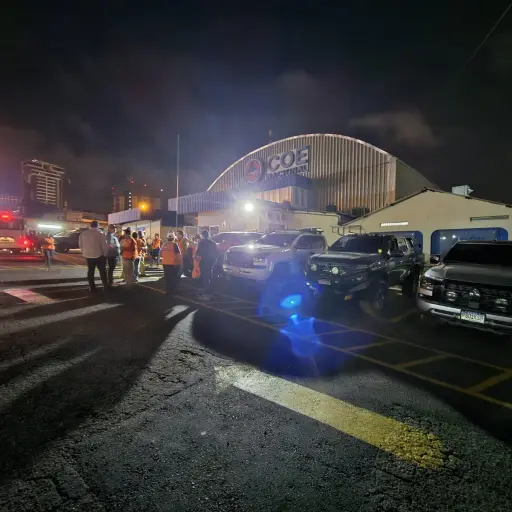 Personal de Conred partió hacia Santa María de Jesús esta madrugada. ,Conred.