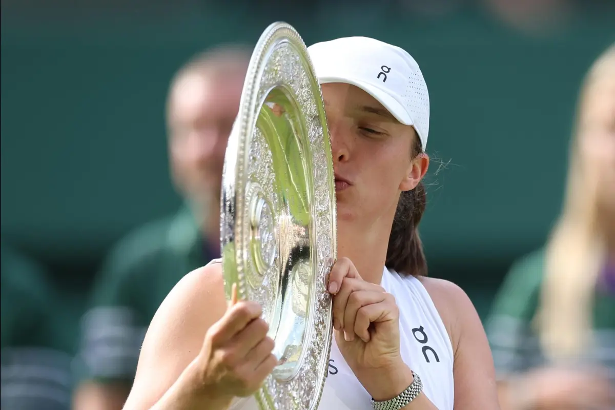Iga Swiatek conquista Wimbledon 2025 - EFE