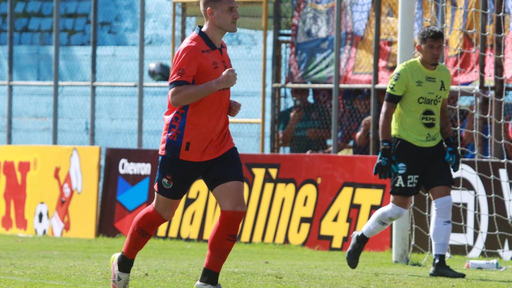 Celebración de Municipal ante Alianza | Alex Meoño