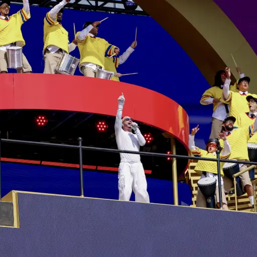 Show de J Balvin durante show del medio tiempo en final del Mundial de Clubes de la FIFA 2025