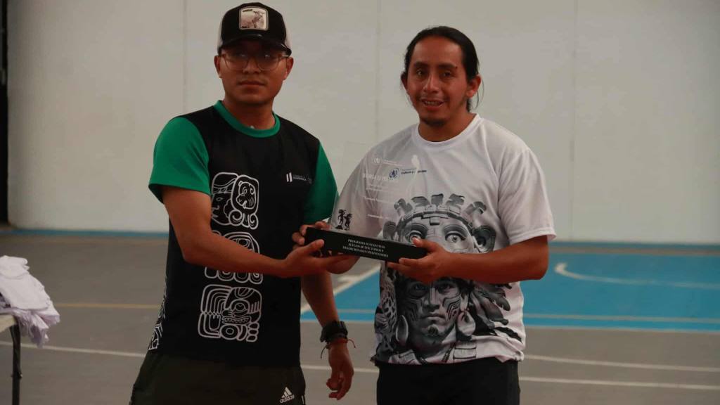 Promueven el juego de pelota maya con un nuevo campeón | Álex Meoño