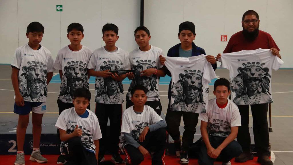 Promueven el juego de pelota maya con un nuevo campeón | Álex Meoño