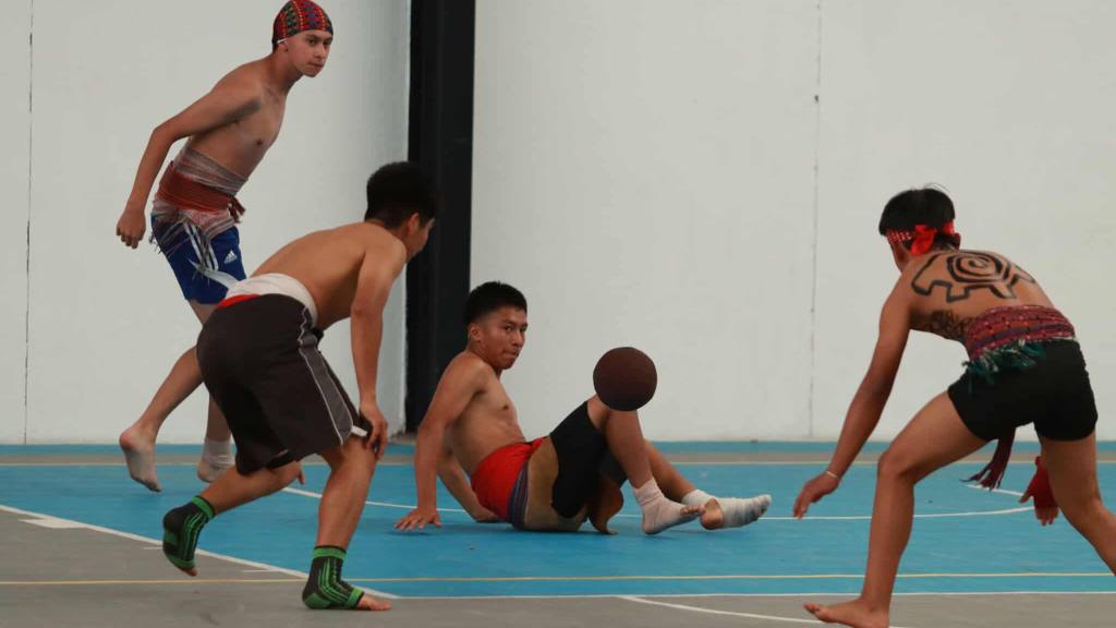 Promueven el juego de pelota maya con un nuevo campeón | Álex Meoño