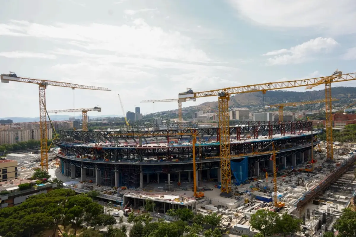 Barcelona obtiene el primero de los dos permisos para volver al Camp Nou