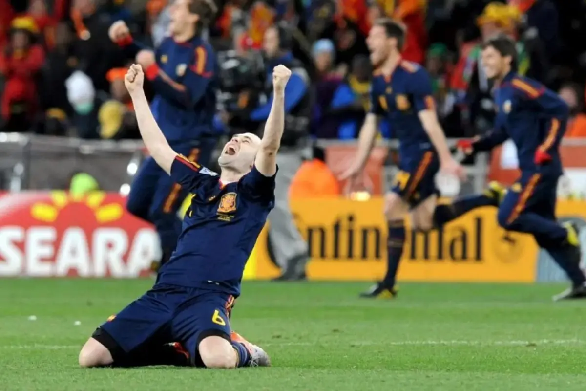 España cumple este 11 de noviembre, 15 años de su primer Mundial ganado (Sudáfrica 2010)