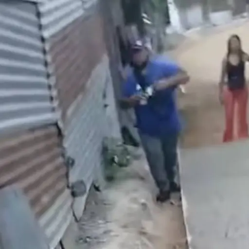 Municipalidad de Villa Canales denuncia a vecino armado. ,Captura de pantalla video Facebook.